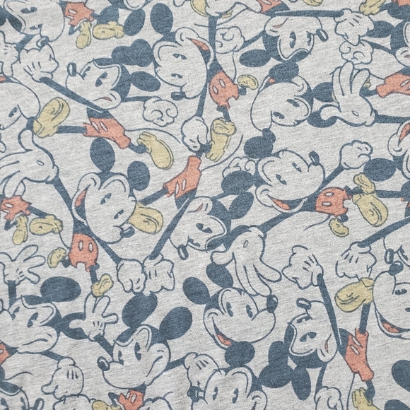 LuLaRoe Randy Mickey Baseball Tshirt - Picture 4 of 6